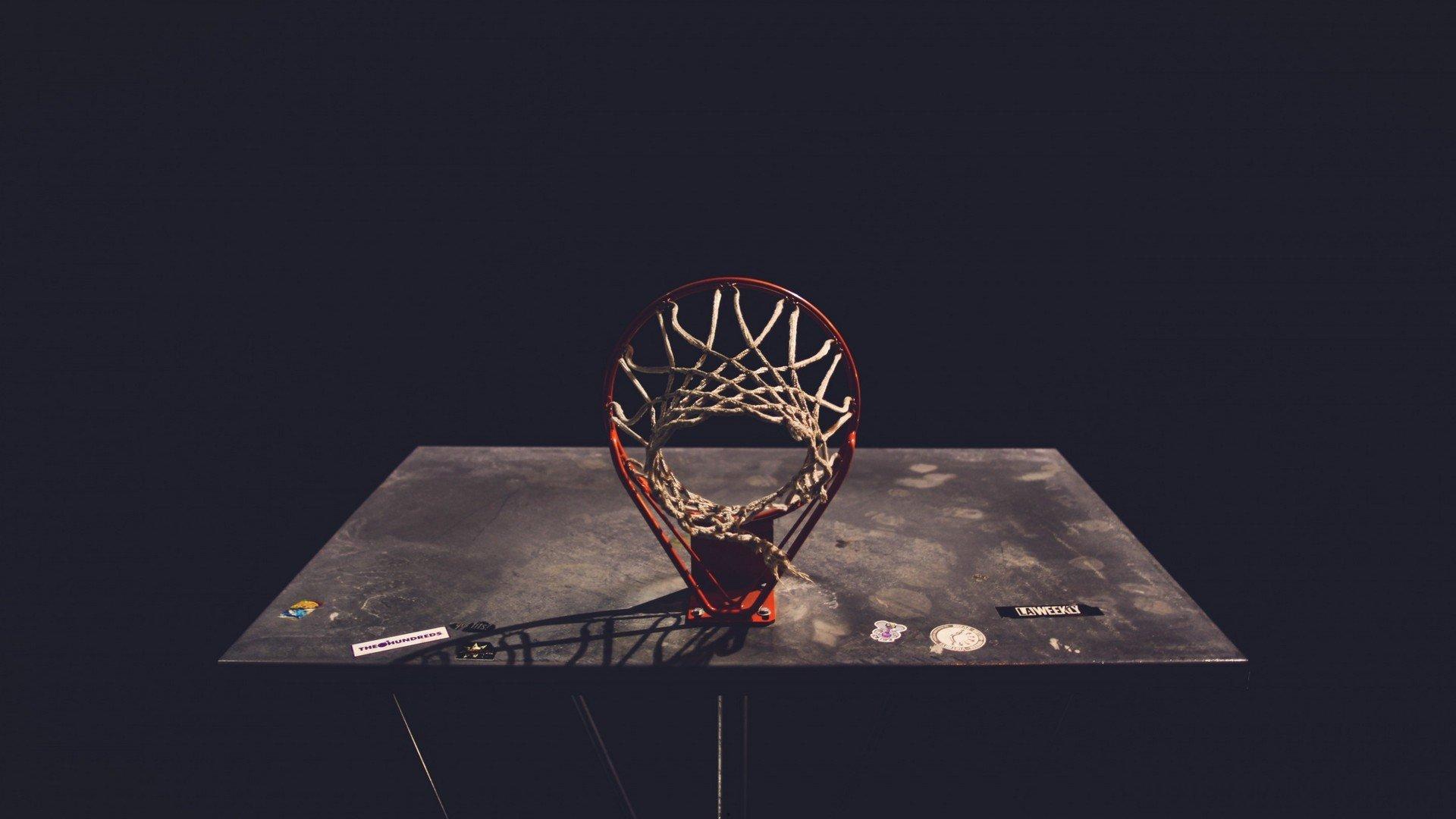 史诗逆转铸就传奇!巴萨女足欧冠加冕,与球迷共谱荣耀之夜