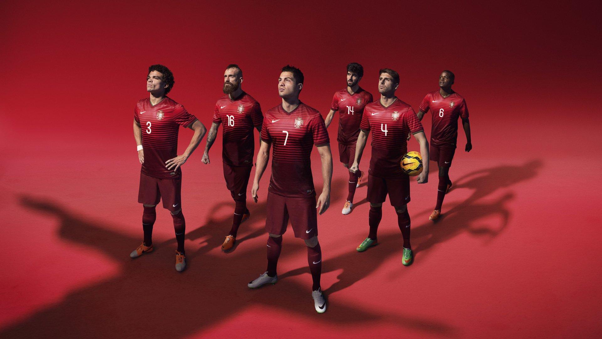 拳头攥紧了,水也不喝了—赛场上的无声誓言