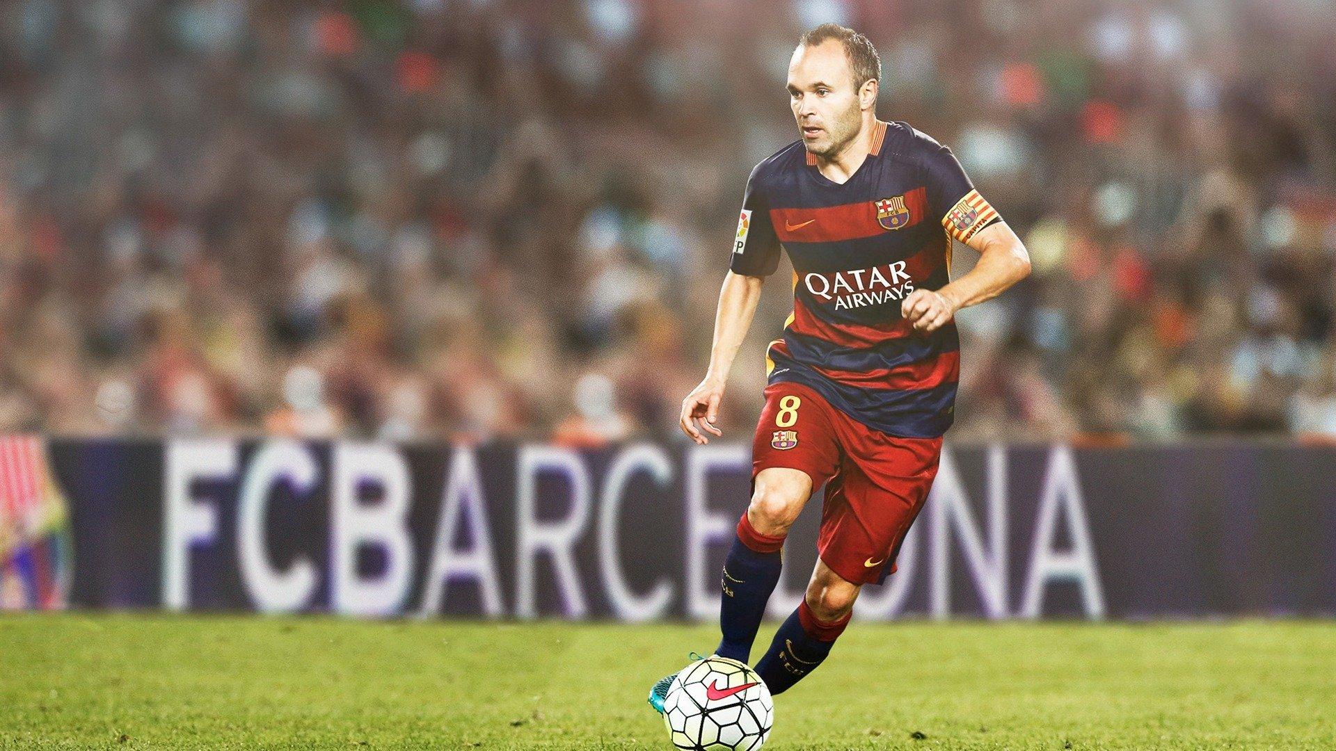 弧顶妙传演绎声东击西 空接背扣点燃全场 