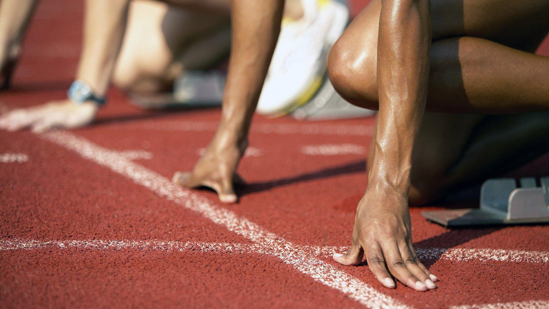 鲁尼点将，卡里克狠劲注入曼联，变革之路非一日之功